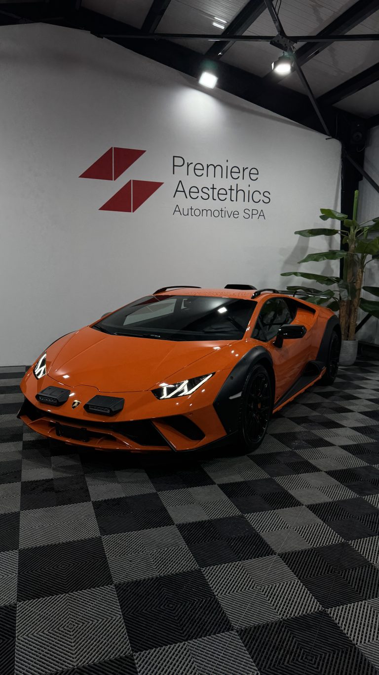 Lamborghini Huracan Sterrato portocaliu cu folie de protectie PPF transparenta in atelier Pitesti